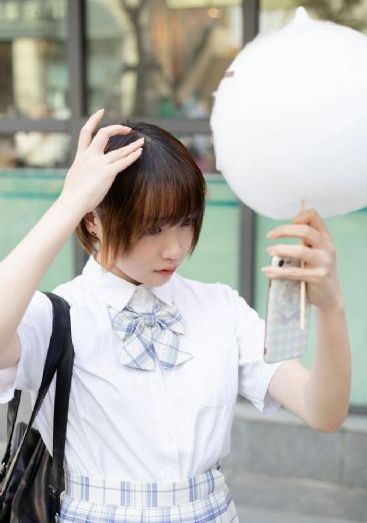 国产品牌衣服_高清日本电影免费